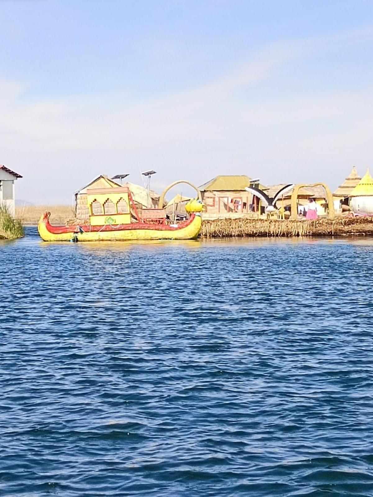 Hostal Vista Al Lago Titicaca Puno Exterior foto